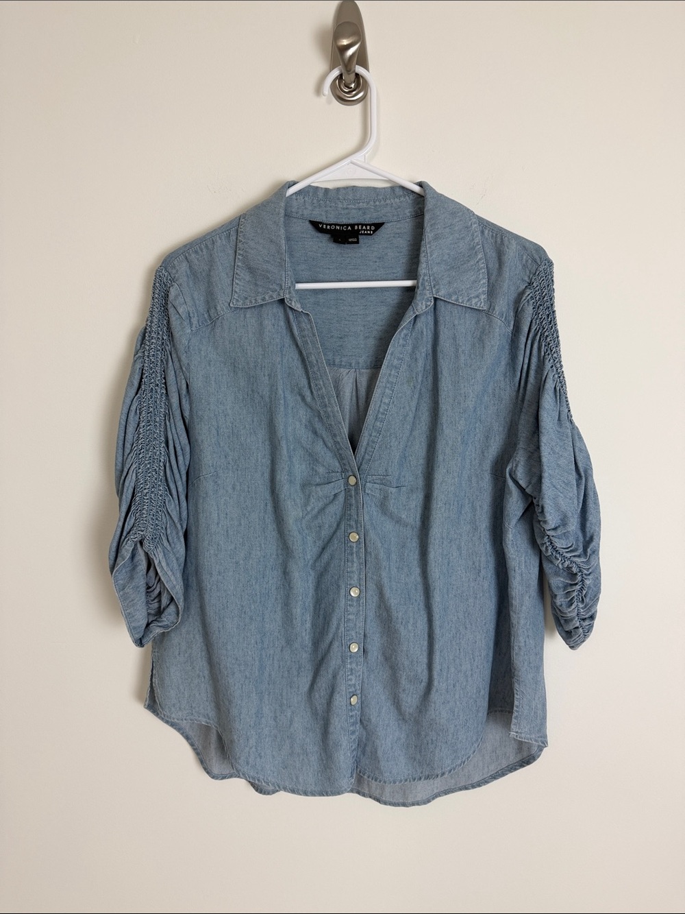 Veronica Beard Porta shirt Light Blue Denim  Shirt size large - Picture 4 of 9